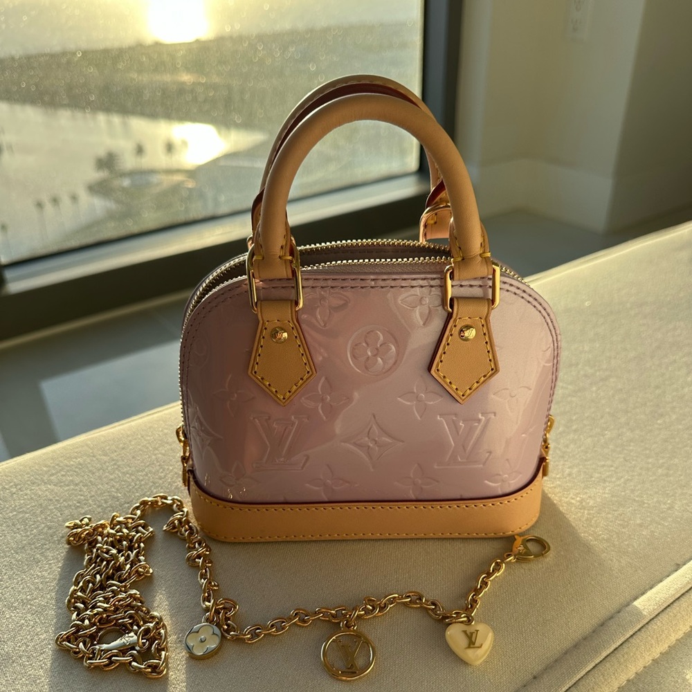 Louis Vuitton vernis nano alma